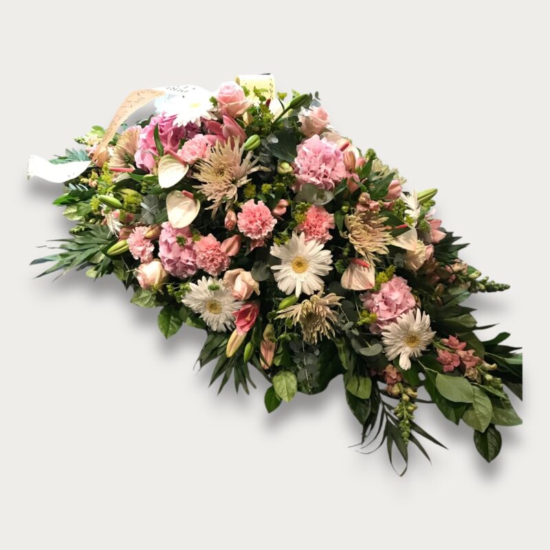 Spray, Coffin top arrangement size M